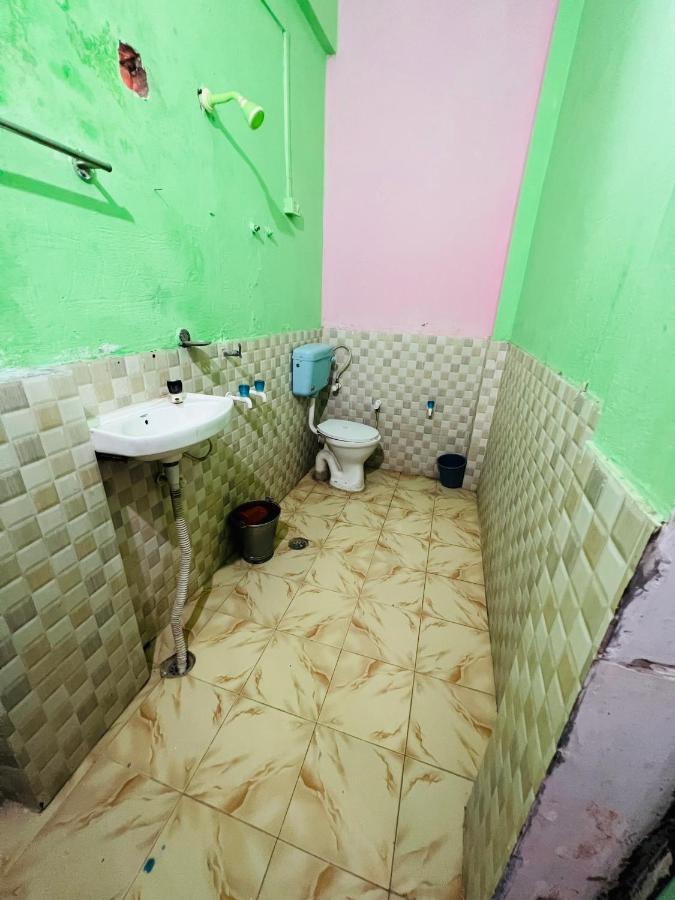 ホテル Shreenathji Haveli Naimisharanya エクステリア 写真