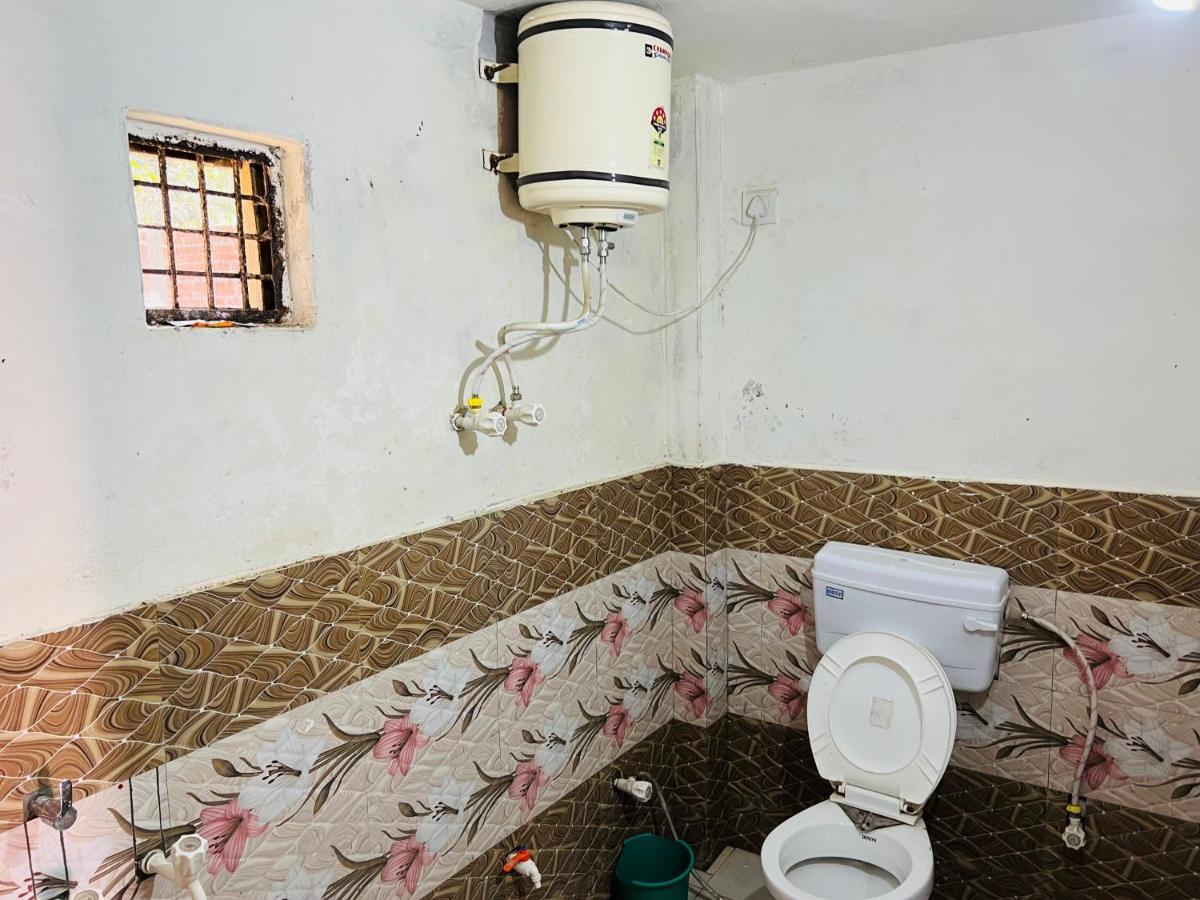 ホテル Shreenathji Haveli Naimisharanya エクステリア 写真